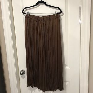 ZARA brown satin pleated skirt